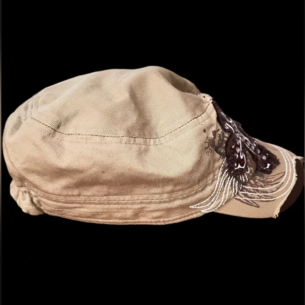 Y2k hat🤎🤍 - Picture 2 of 3